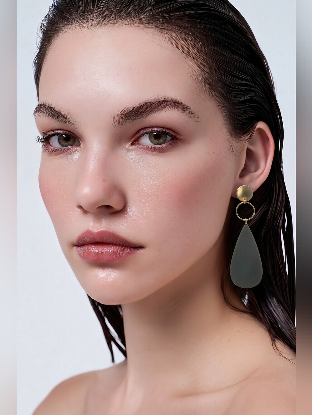 NWT Nadine West Lightweight Gold With Gray Acrylic Teardrop Earrings ~4"